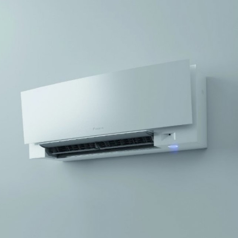 Внутрішній блок мультиспліт-системи Daikin FTXJ25AW Emura